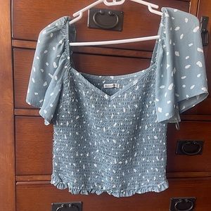 Size Medium Abercrombie Classy Top!